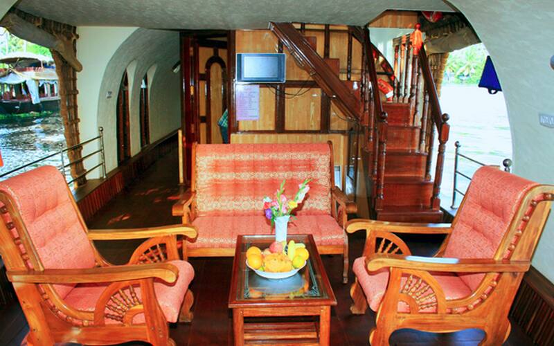 Floating Days Houseboat, Alleppey 3